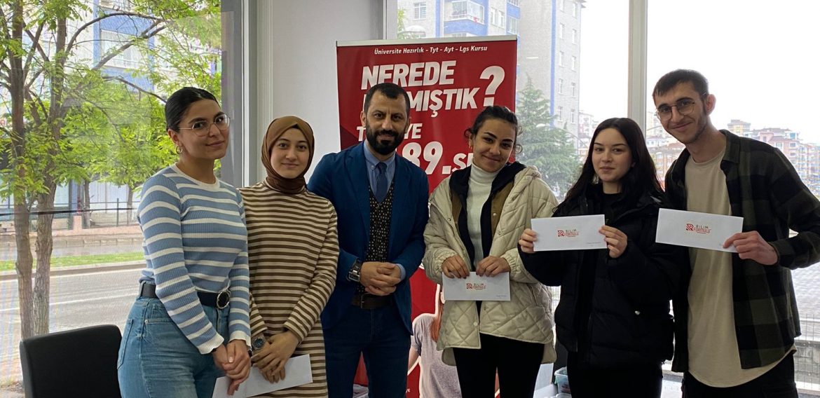 Erken Kalkan Yol Alır!